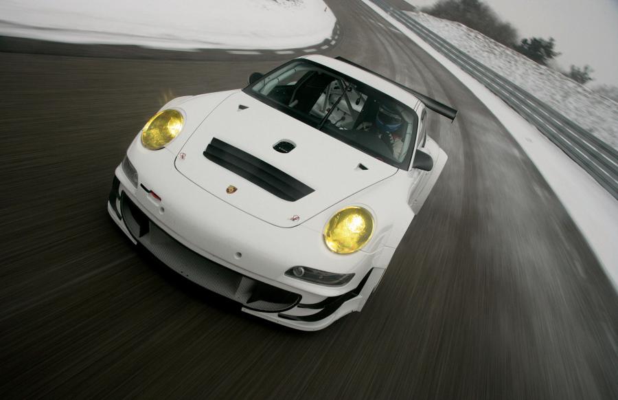  Porsche 911 GT3 RSR 2009 года  (фото 3 из 8)